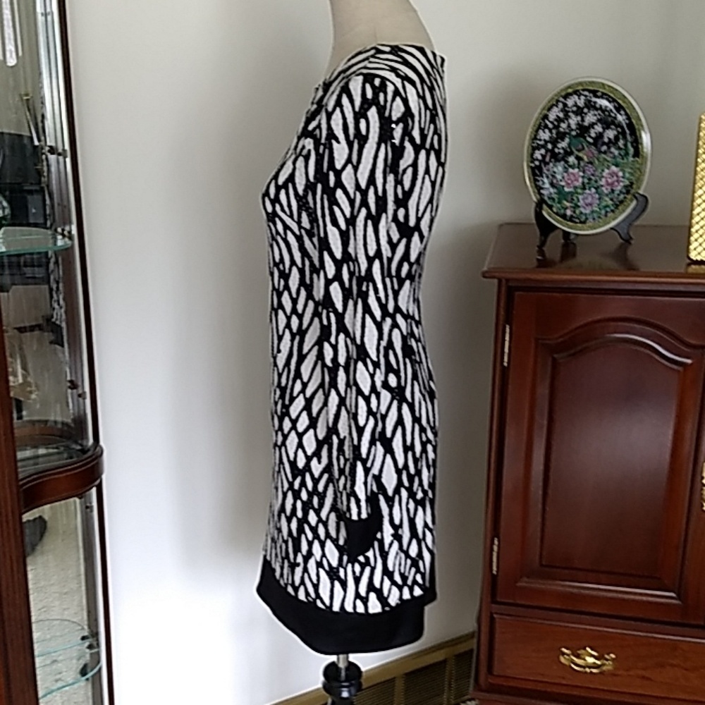 Cache Dress - Picture 3 of 8